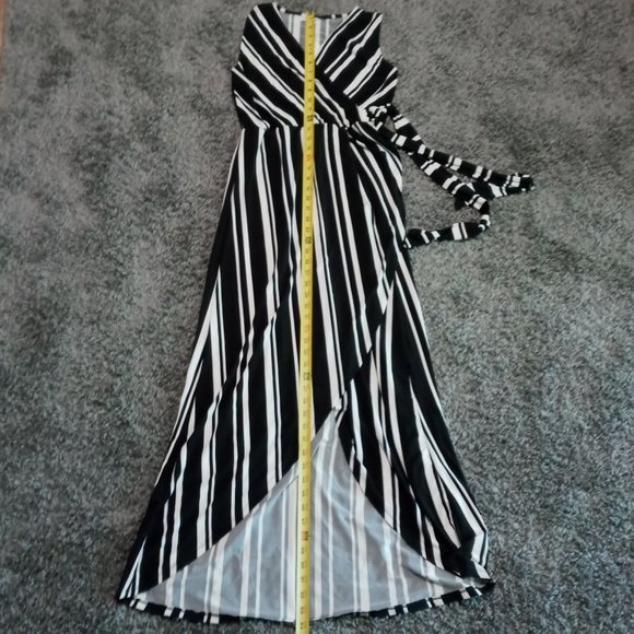 NWT Thyme + Honey Womens Size Medium Black White Attached Wrap Around Maxi - Picture 7 of 9
